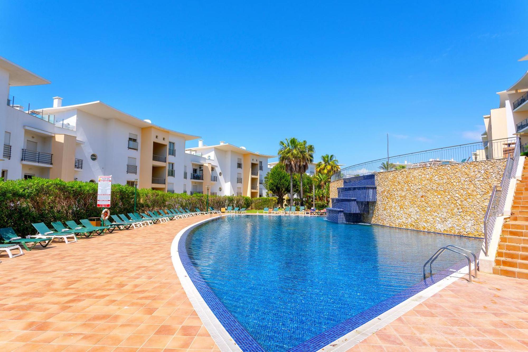 Bnb Homes Ocean View Apartment With Relax Terrace, 2 Swimming Pools & Tennis Court อัลบูเฟรา ภายนอก รูปภาพ